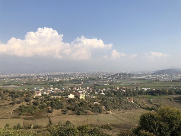 Tirane, shitet toke , 4.135 m² 220.000 € (Berxulle)