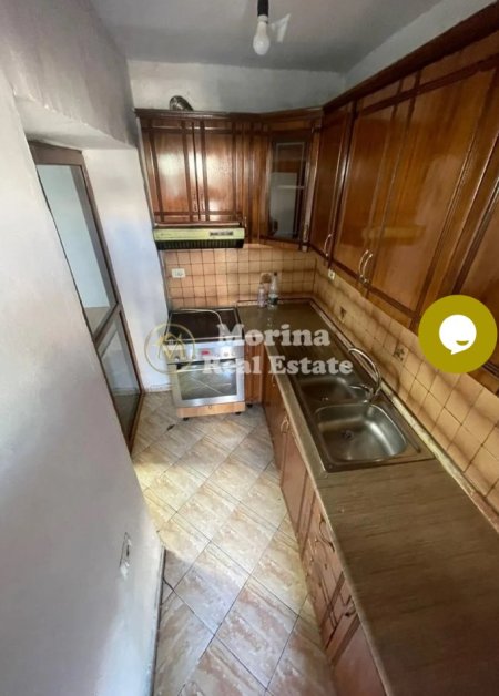 Tirane, jepet me qera apartament 1+1 Kati 2, 71 m² 350 € (Rruga Bardhyl)