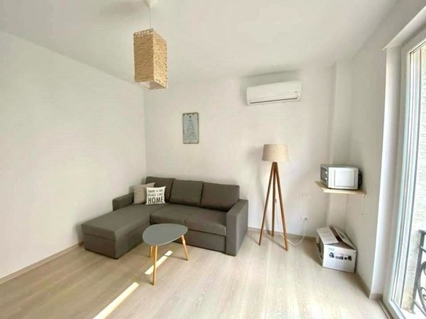 Jepet me Qera: Garsoniere 1+1 || 42m² || 📌 Residenca Kodra E Diellit 2 || Standard I Larte Ndertimi Dhe Qetesi Absolute || (380 €/ Muaj)