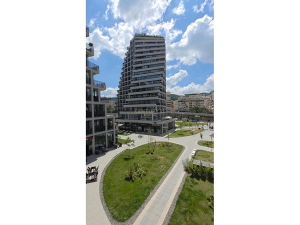 Tirane, jepet me qera apartament 2+1 Kati 2, 110 m² 1.500 € (Lake View Residences)