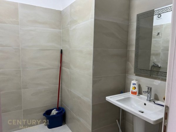 Tirane, jepet me qera apartament 2+1 Kati 4, 100 m² 500 € (Kompleksi ASL, prane QSUT)