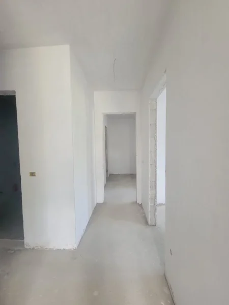 Tirane, shitet apartament 2+1+Ballkon Kati 2, 123 m² 110.700 € (Rruga Lidhja Prizerenit Paskuqan)