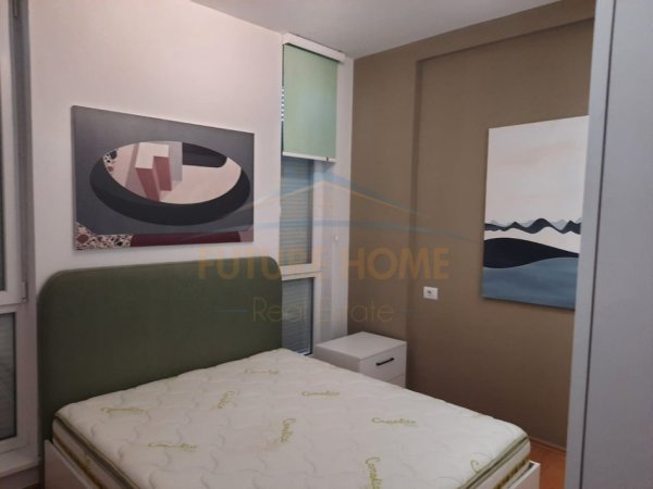 Tirane, jepet me qera apartament 2+1+Ballkon Kati 3, 90 m² 750 € (Rruga e Kavajes)