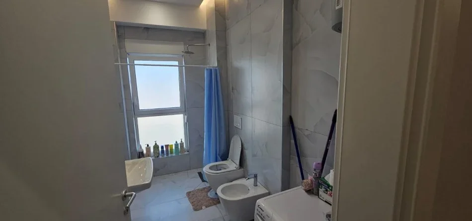 Tirane, shes apartament 1+1+Ballkon Kati 6, 54 m² 99.000 € 