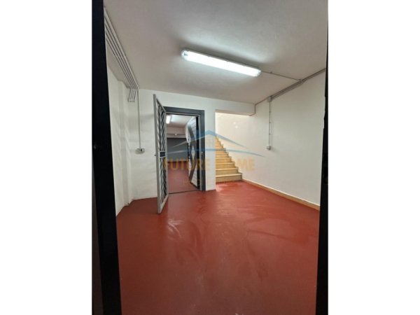 💶 350,000 € 💶 - Ambient Biznesi + Magazinë + Poste Parkimi - Shkolla e Kuqe