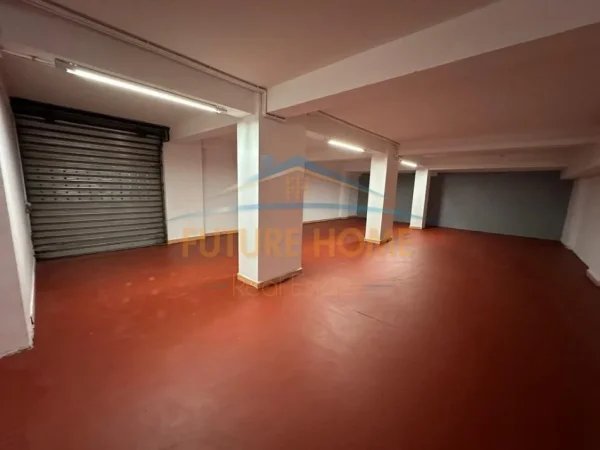 💶 350,000 € 💶 - Ambient Biznesi + Magazinë + Poste Parkimi - Shkolla e Kuqe