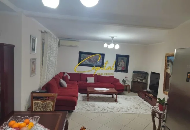 Tirane, shitet apartament 3+1 Kati 4, 123 m² 219.000 € (RRUGA E KAVAJES)