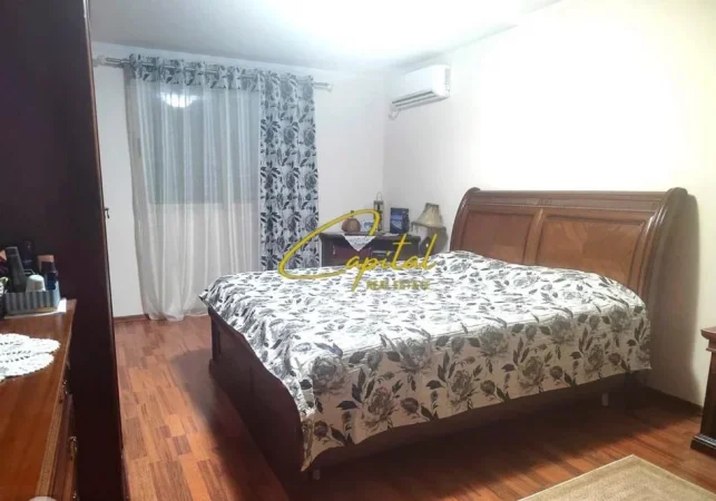 Tirane, shitet apartament 3+1 Kati 4, 123 m² 219.000 € (RRUGA E KAVAJES)