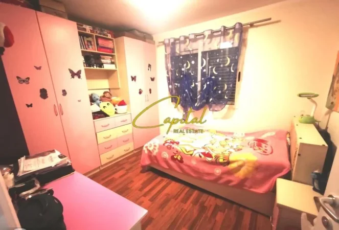 Tirane, shitet apartament 3+1 Kati 4, 123 m² 219.000 € (RRUGA E KAVAJES)