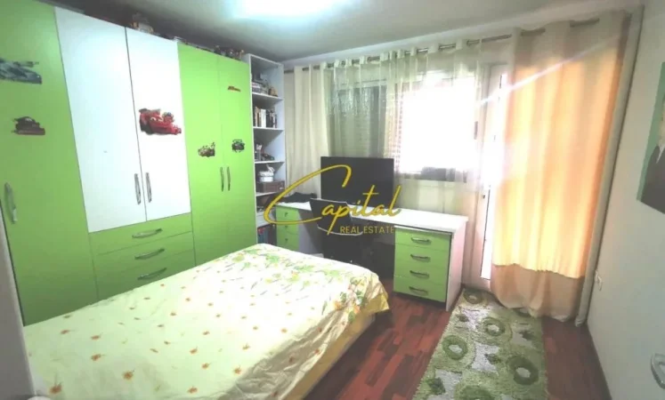 Tirane, shitet apartament 3+1 Kati 4, 123 m² 219.000 € (RRUGA E KAVAJES)