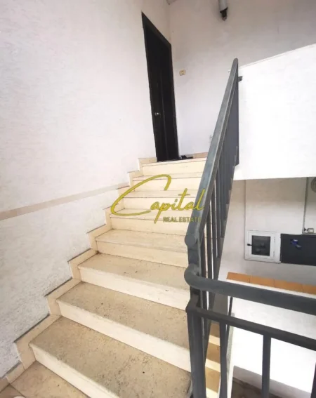 Tirane, shitet apartament 3+1 Kati 4, 123 m² 219.000 € (RRUGA E KAVAJES)