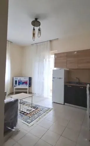 Tirane, jepet me qera apartament 2+1+Ballkon Kati 5, 65 m² 450 € 