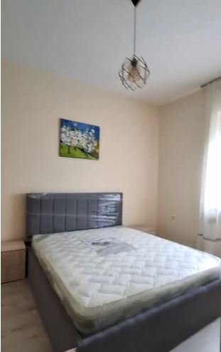 Tirane, jepet me qera apartament 2+1+Ballkon Kati 5, 65 m² 450 € 