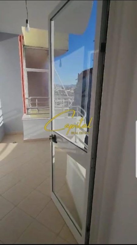 Tirane, shitet apartament 1+1 Kati 4, 59 m² 78.000 € (FRESKU)