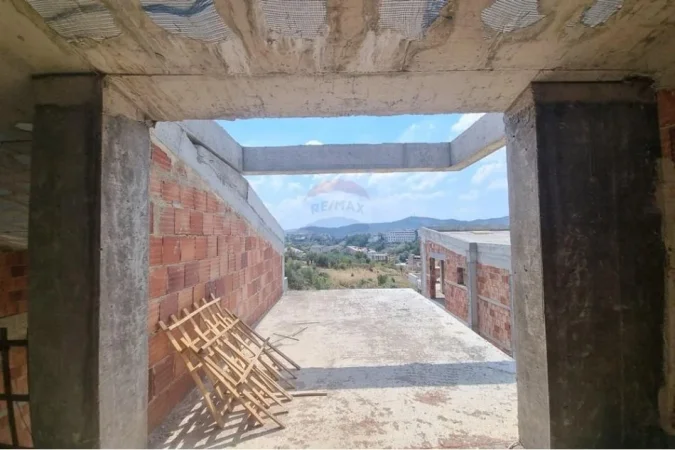 Tirane, shitet Vile , 389 m² 643.000 € (Farke)