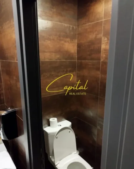 Tirane, shitet ambjent biznesi Kati 2, 174 m² 783.000 € (ISH BLLOKU)