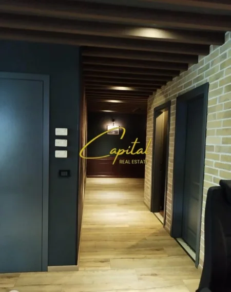 Tirane, shitet ambjent biznesi Kati 2, 174 m² 783.000 € (ISH BLLOKU)