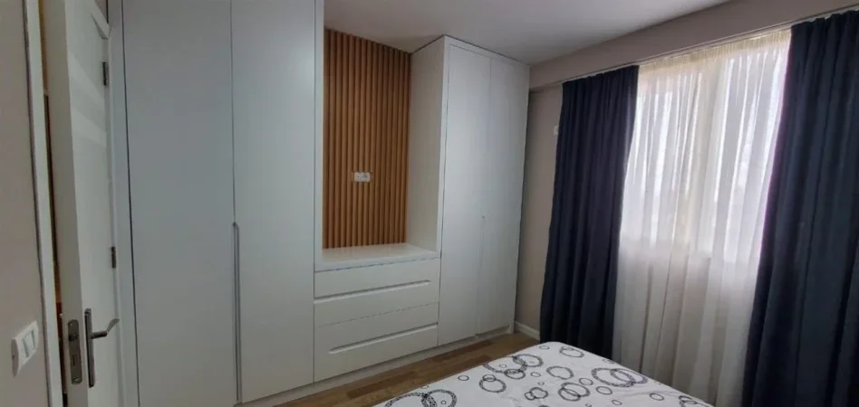 Tirane, shitet apartament 2+1 Kati 4, 81 m² 110.000 € (Fresk "Kompleksi Tom Doshi")
