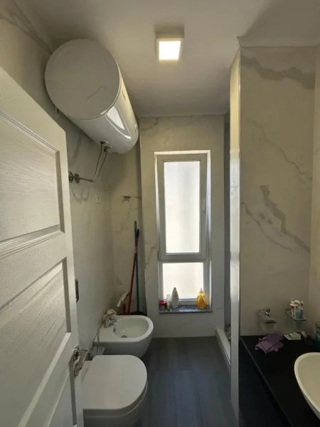 Tirane, shitet apartament 1+1+Ballkon Kati 7, 60 m² 115.000 € (Ish Fusha e Aviacionit)