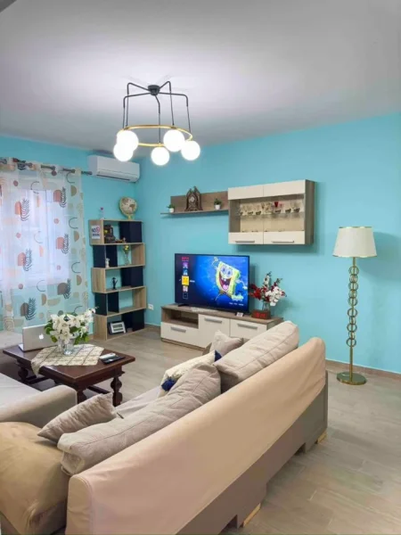 Tirane, jepet me qera Vile 2+1+Aneks+Ballkon Kati 3, 170 m² 1.100 € (Vilat Gjermane)