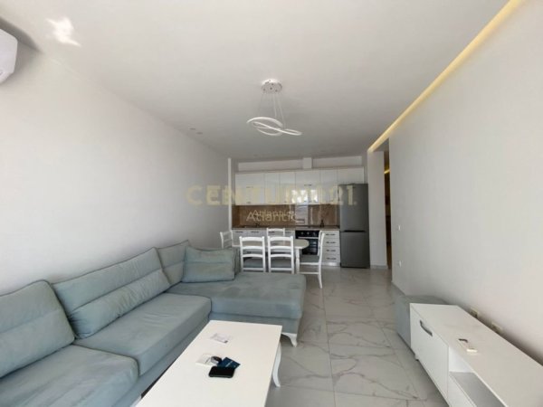Durres Plazh, jepet me qera apartament 2+1 Kati 2, 110 m² 600 € (Plazh Rtota kuqe)