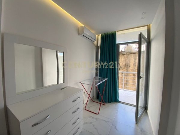 Durres Plazh, jepet me qera apartament 2+1 Kati 2, 110 m² 600 € (Plazh Rtota kuqe)