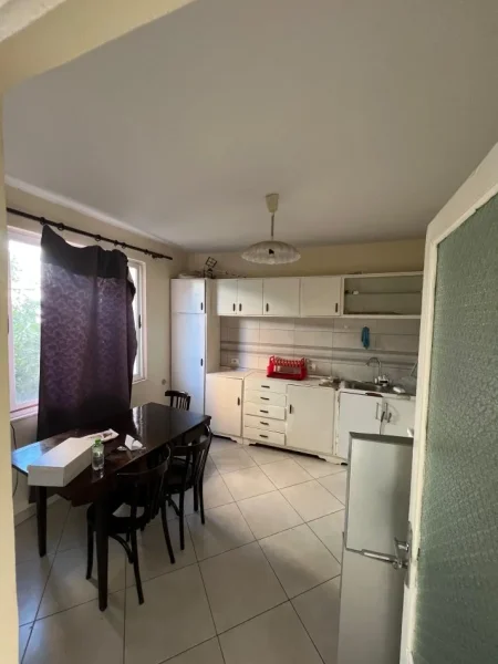 Tirane, shitet apartament 1+1+Aneks+Ballkon Kati 2, 64 m² 96.000 € (rruga e kavajes)