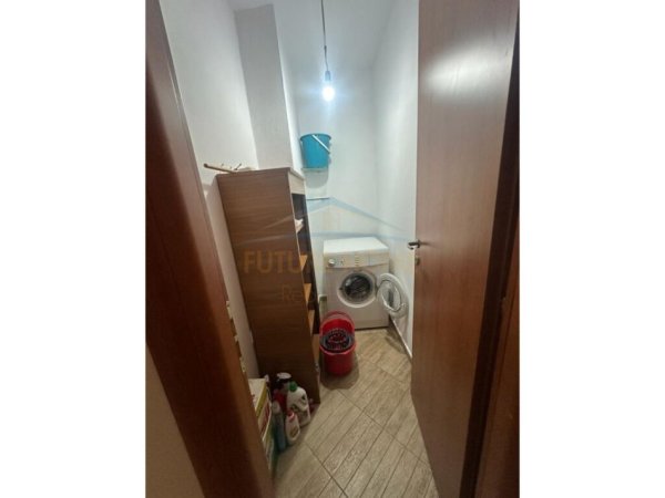 Tirane, jepet me qera apartament 1+1 Kati 6, 113 m² 600 € (Ministrisë së Jashtme, Tiranë.)