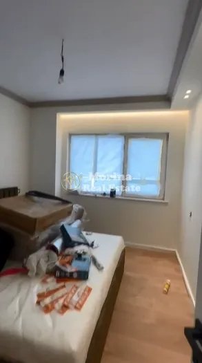 Tirane, jepet me qera apartament 1+1 Kati 4, 55 m² 400 € (Casa Italia)