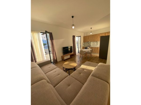 Tirane, jepet me qera apartament 2+1 Kati 2, 86 m² 450 € (Rruga Halit Haxhija, Tiranë.)