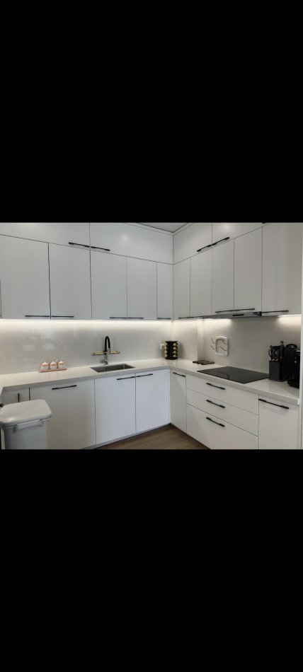 Tirane, shitet apartament 3+1+Aneks+Ballkon Kati 8, 156 m² 312.000 € (Kompleksi Erli Porcelan)