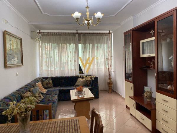 Tirane, shitet apartament 1+1+Ballkon Kati 5, 75 m² 152.000 € (KOMUNA E PARISIT)