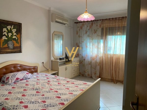 Tirane, shitet apartament 1+1+Ballkon Kati 5, 75 m² 152.000 € (KOMUNA E PARISIT)