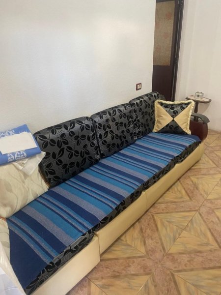 Tirane, jepet me qera shtepi 1+1 Kati 1, 50 m² 300 € ( JEPET ME QERA HYRJE 1+1 NË RRUGËN BESIM FUGA – 5 MAJI)
