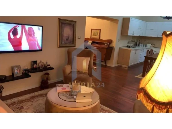 Tirane, shes 2+1 Kati 2, 110 m² 248.000 € ("Ambasada Amerikane")