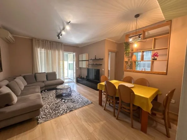 Tirane, shitet apartament 2+1+Ballkon Kati 6, 80 m² 177000 € (DON BOSKO)