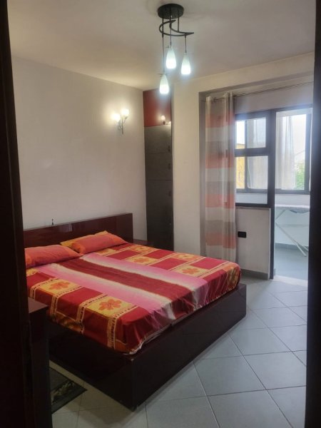 Tirane, jepet me qera apartament 2+1 Kati 4, 110 m² 550 € (Rruga Mine Peza)