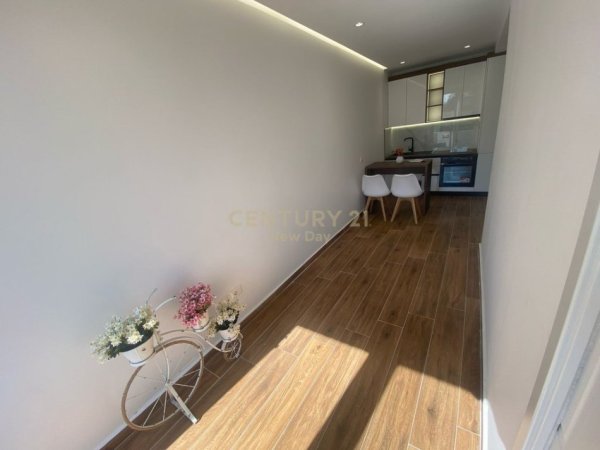 Durres Plazh, shitet apartament 1+1 Kati 1, 56 m² 77.000 € (Plazh Rrota e kuqe)