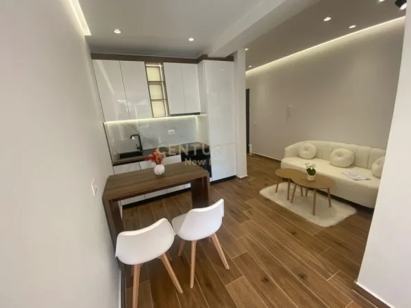 Durres Plazh, shitet apartament 1+1 Kati 1, 56 m² 77.000 € (Plazh Rrota e kuqe)