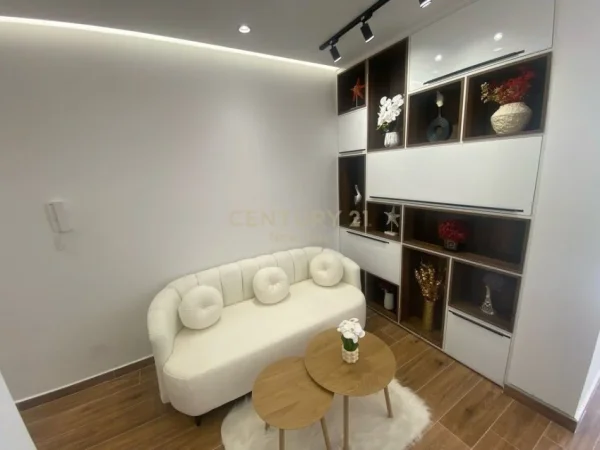 Durres Plazh, shitet apartament 1+1 Kati 1, 56 m² 77.000 € (Plazh Rrota e kuqe)