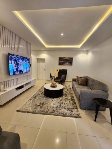 Tirane, jepet me qera apartament 2+1+Ballkon Kati 2, 80 m² 400 € (ALI DEMI)