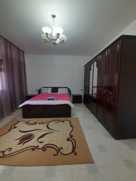 Tirane, jepet me qera Vile 1+1+Ballkon Kati 2, 77 m² 370 € (Rruga Ram Sadrija/Zona 5 Majit)