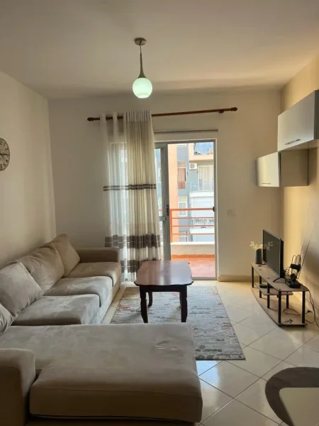 Tirane, jepet me qera apartament 1+1+Ballkon Kati 5, 70 m² 400 € (Astir)