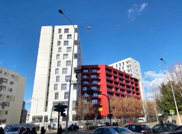 Tirane, jepet me qera zyre Kati 1, 113 m² 700 € (FARMACIA 10)