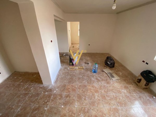 Tirane, shitet apartament 2+1+Ballkon Kati 5, 73 m² 155.000 € (KOMUNA E PARISIT)