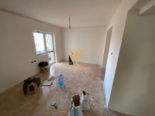 Tirane, shitet apartament 2+1+Ballkon Kati 5, 73 m² 155.000 € (KOMUNA E PARISIT)