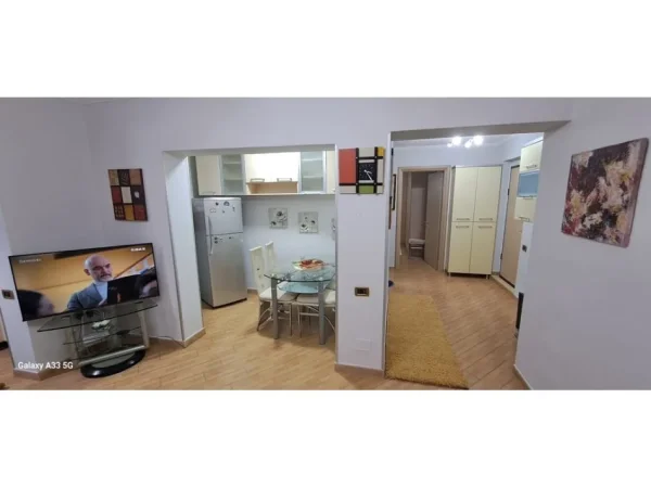 Tirane, jepet me qera apartament 1+1 Kati 3, 51 m² 500 € 