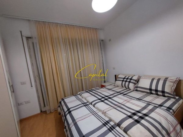 Tirane, jepet me qera apartament 2+1 Kati 3, 80 m² 700 € (SELVIA)