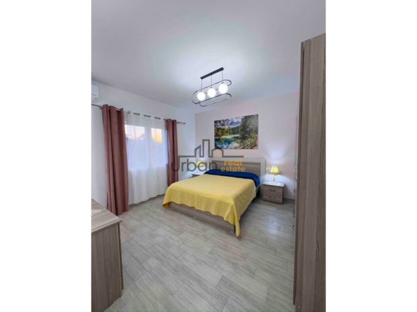 Tirane, jepet me qera Vile 2 Katshe , 330 m² 1.100 € (Vilat Gjermane)