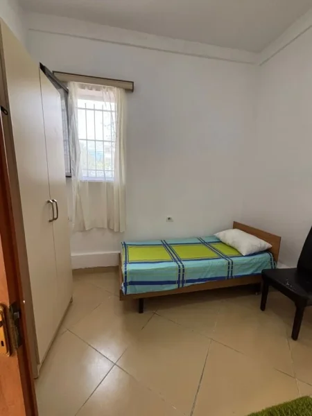 Tirane, jap me qera shtepi 1+1 Kati 0, 45 m² 310 € (Rruga ‘Hekuran Mara’)